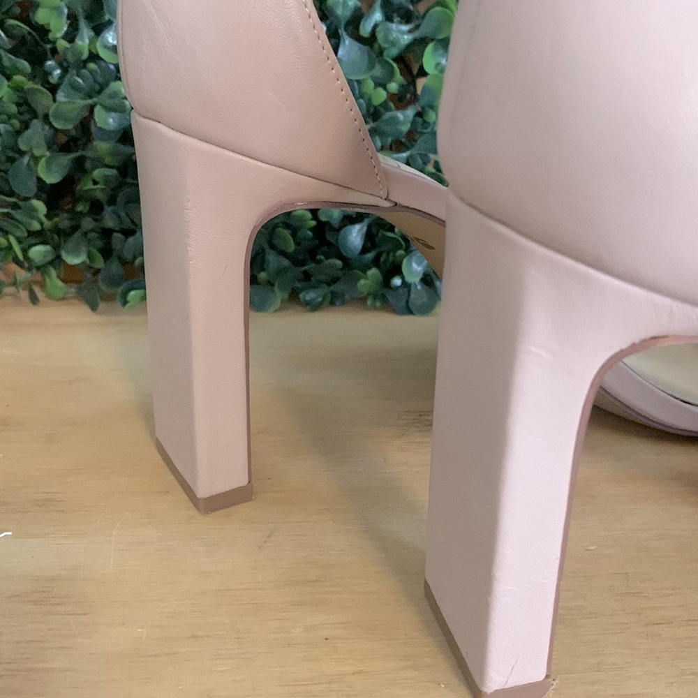 Vince Camuto Leather Buckle Strap Block Heels | 10M | Nude - Picture 11 of 12